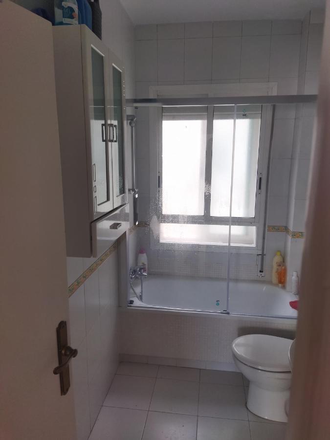En Piso Con Bano Y Cocina Compartido Homestay *
