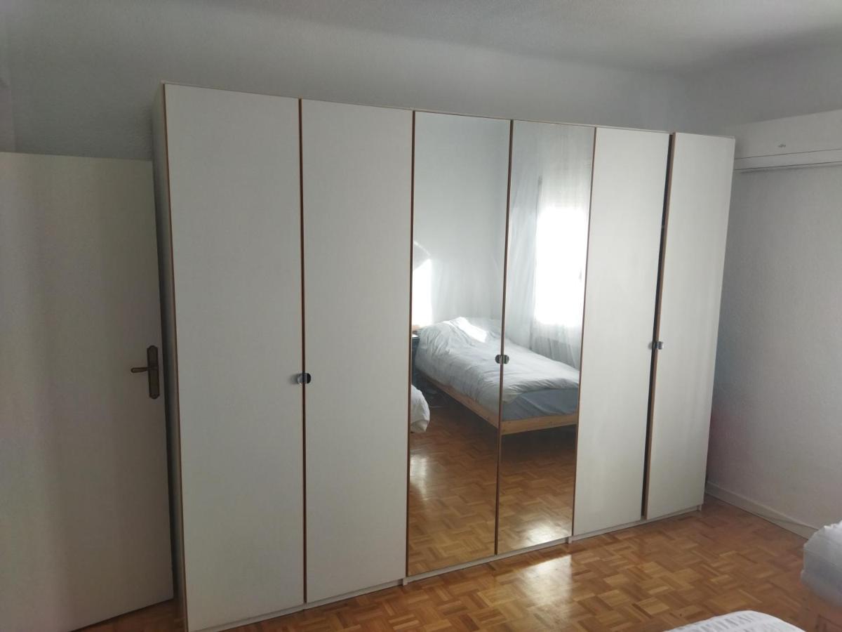 Homestay En Piso Con Bano Y Cocina Compartido Madrid